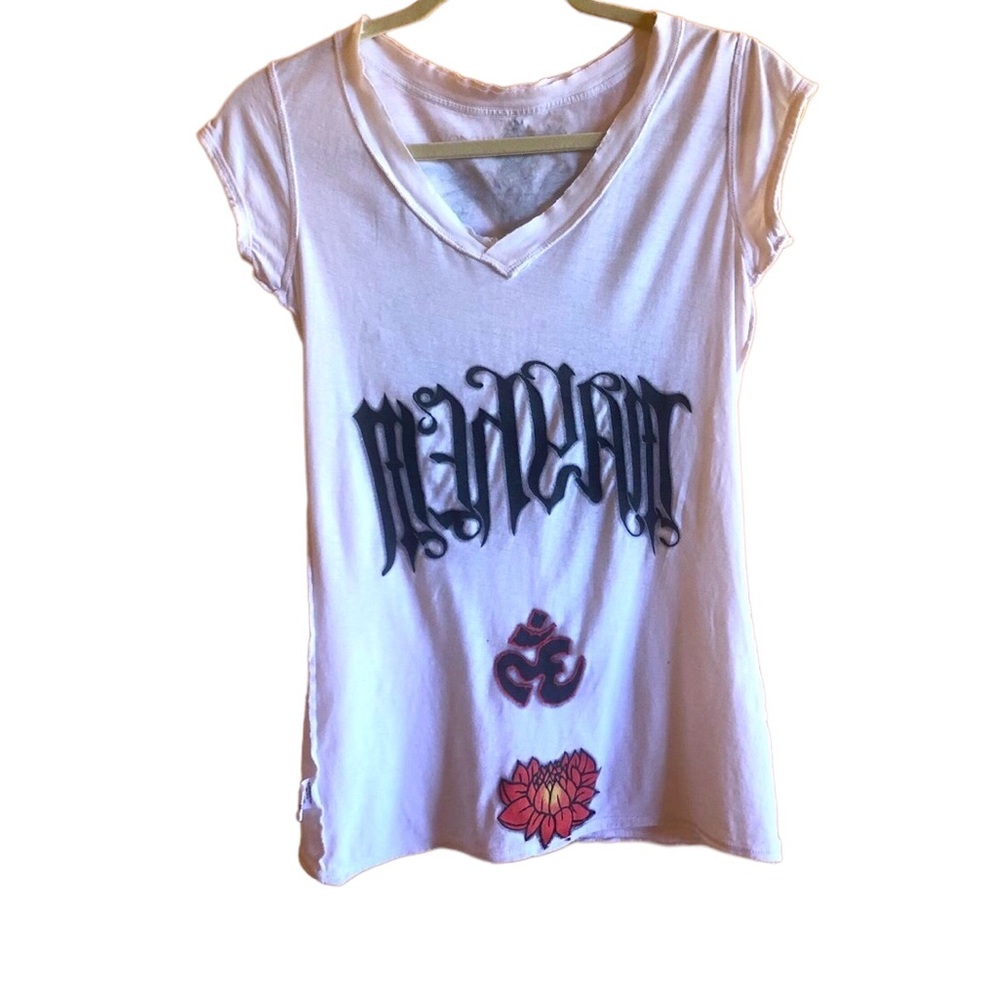 Y2K Vintage Public Library T-shirt with Tattoo Tribal Lotus Flower Graphic - Picture 3 of 6